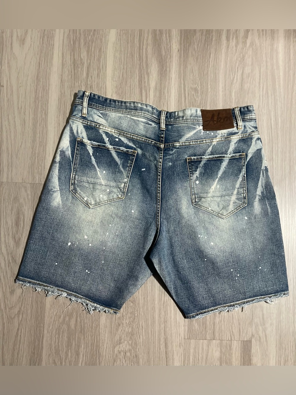 AKOO Men's Distressed Denim Shorts in Washed Blue with Paint Splatter - Picture 4 of 5
